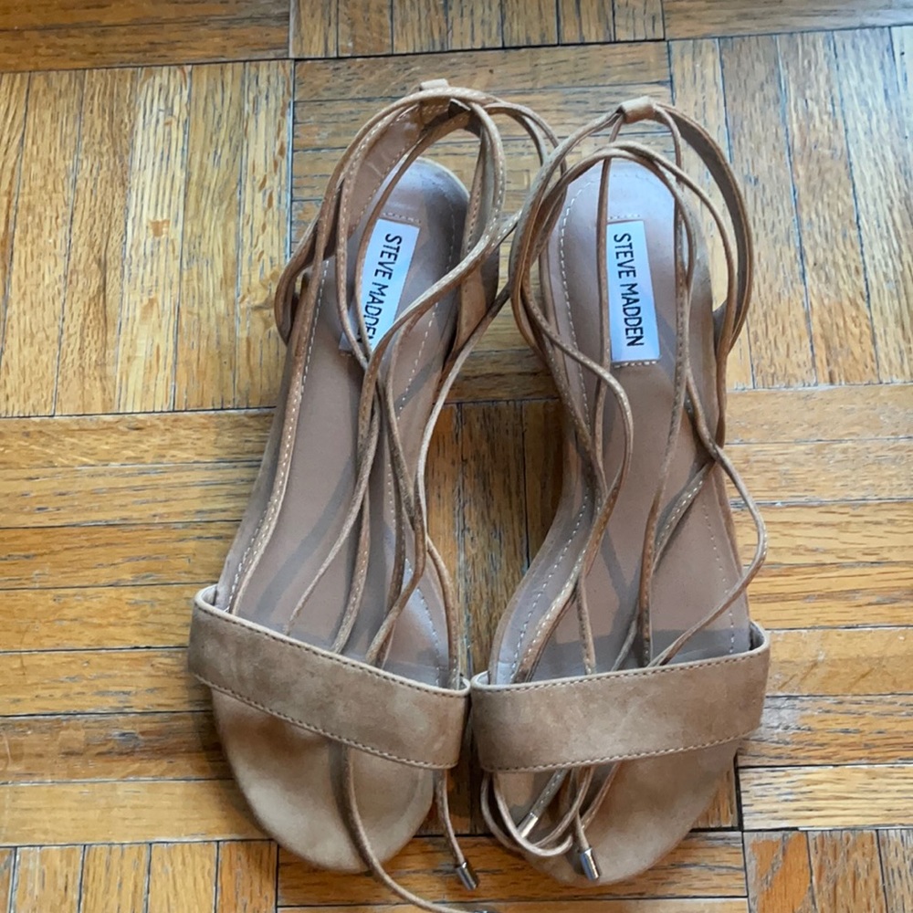 Small heal sandals